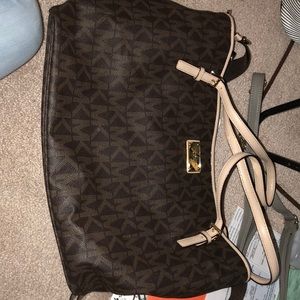 Micheal Kors bag